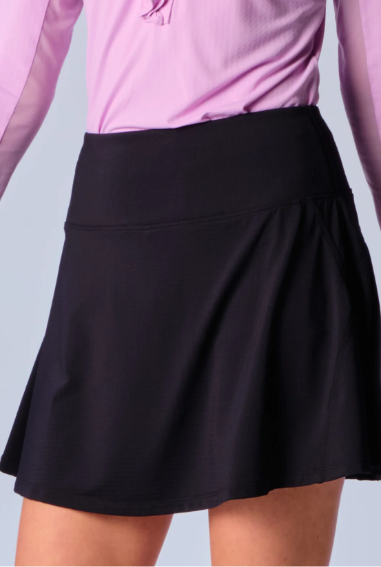 G Lifestyle Back Yoke Ruffle Skort in Black