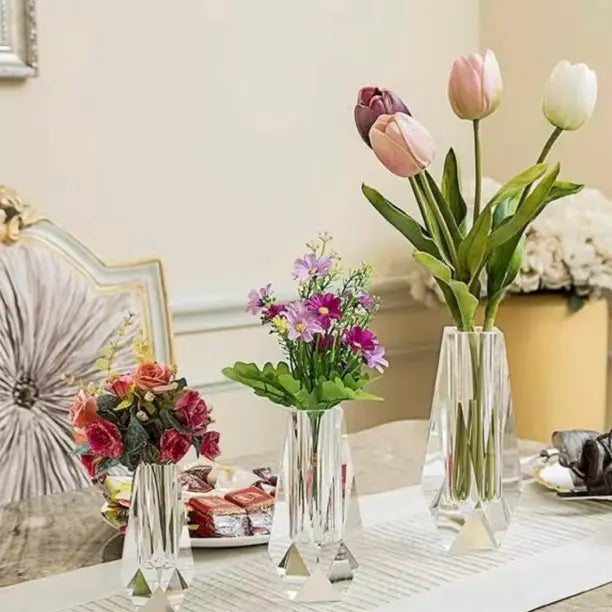 Maven Home Bud Vase in Clear Large