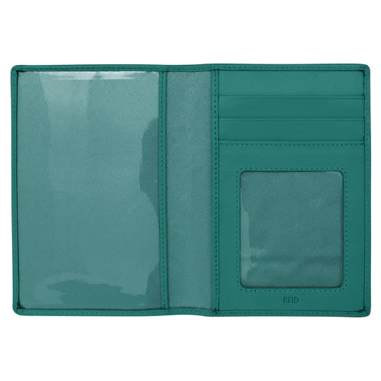 ili New York Passport Wallet in Aqua