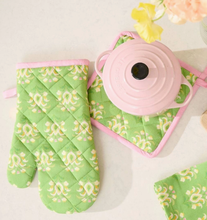 Laura Park Designs Rosemary Meadow Oven Mitt and Pot Holder Set