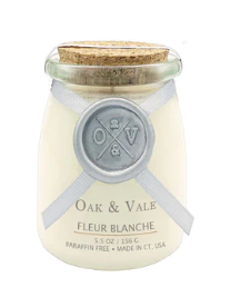 Oak & Vale Small Candle in Fleur Blanche